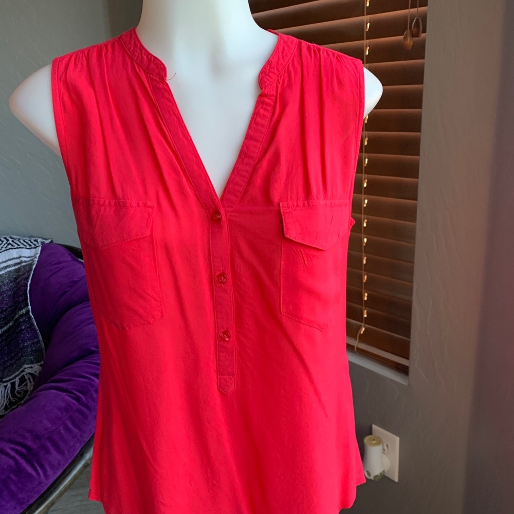 Sleeveless silky top
